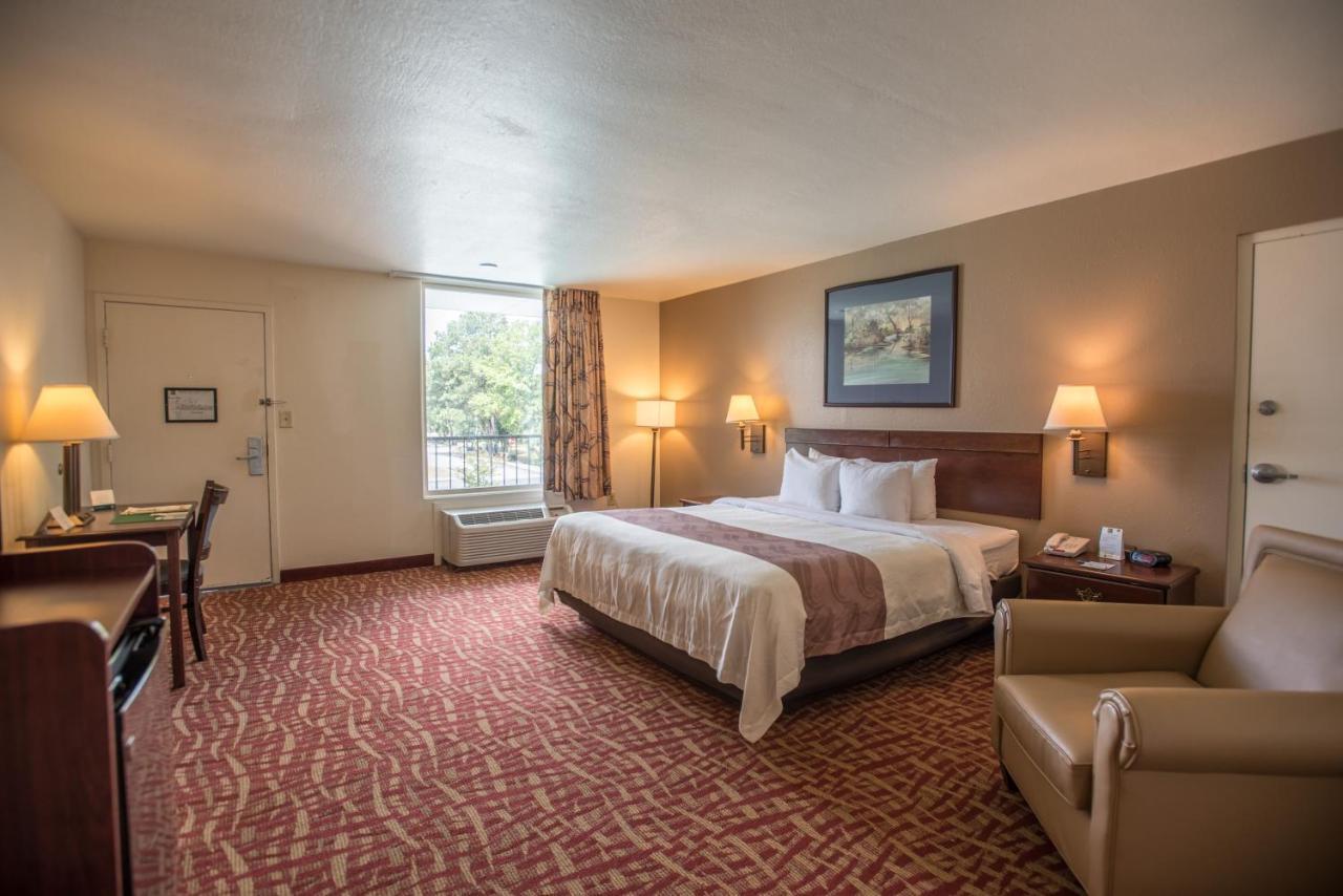 Quality Inn At Town Center Beaufort Buitenkant foto