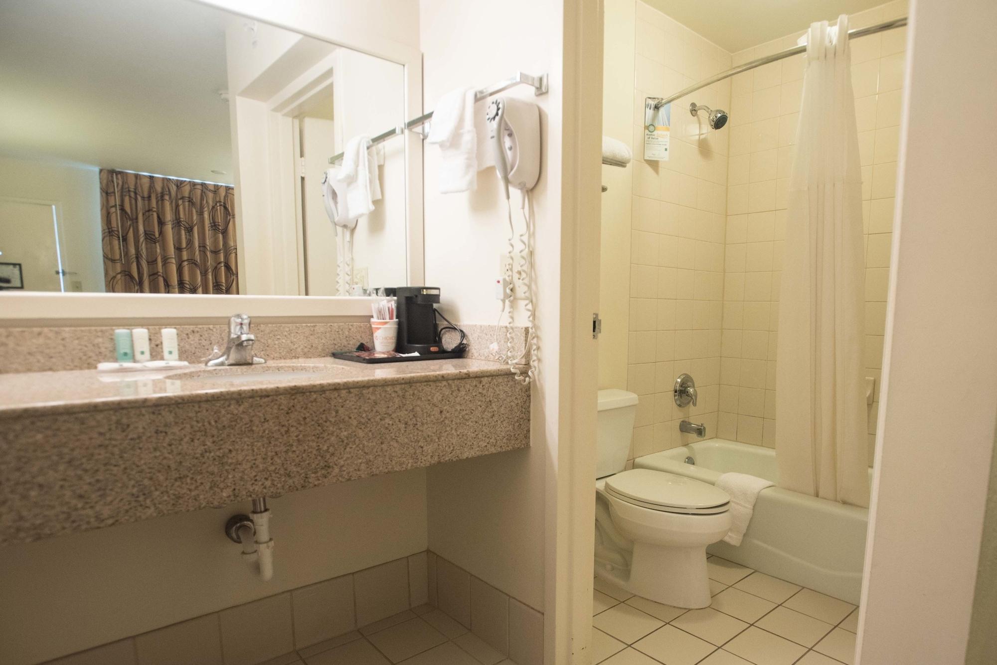Quality Inn At Town Center Beaufort Buitenkant foto
