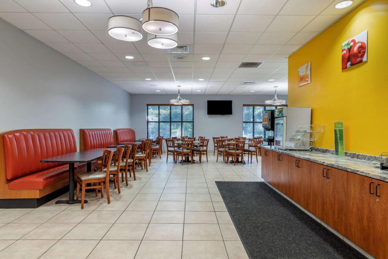 Quality Inn At Town Center Beaufort Buitenkant foto