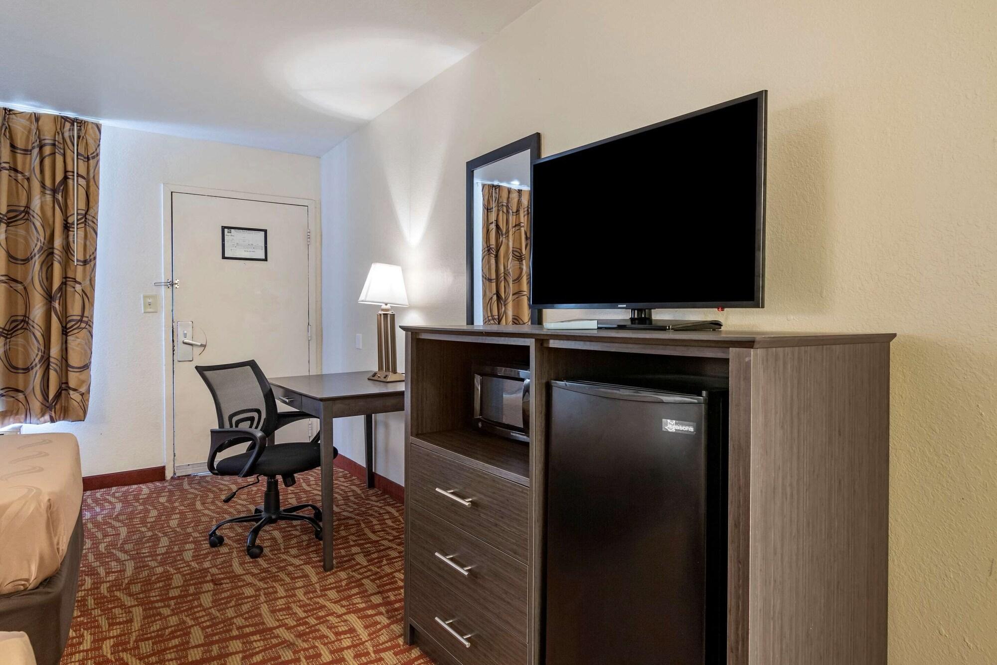 Quality Inn At Town Center Beaufort Buitenkant foto