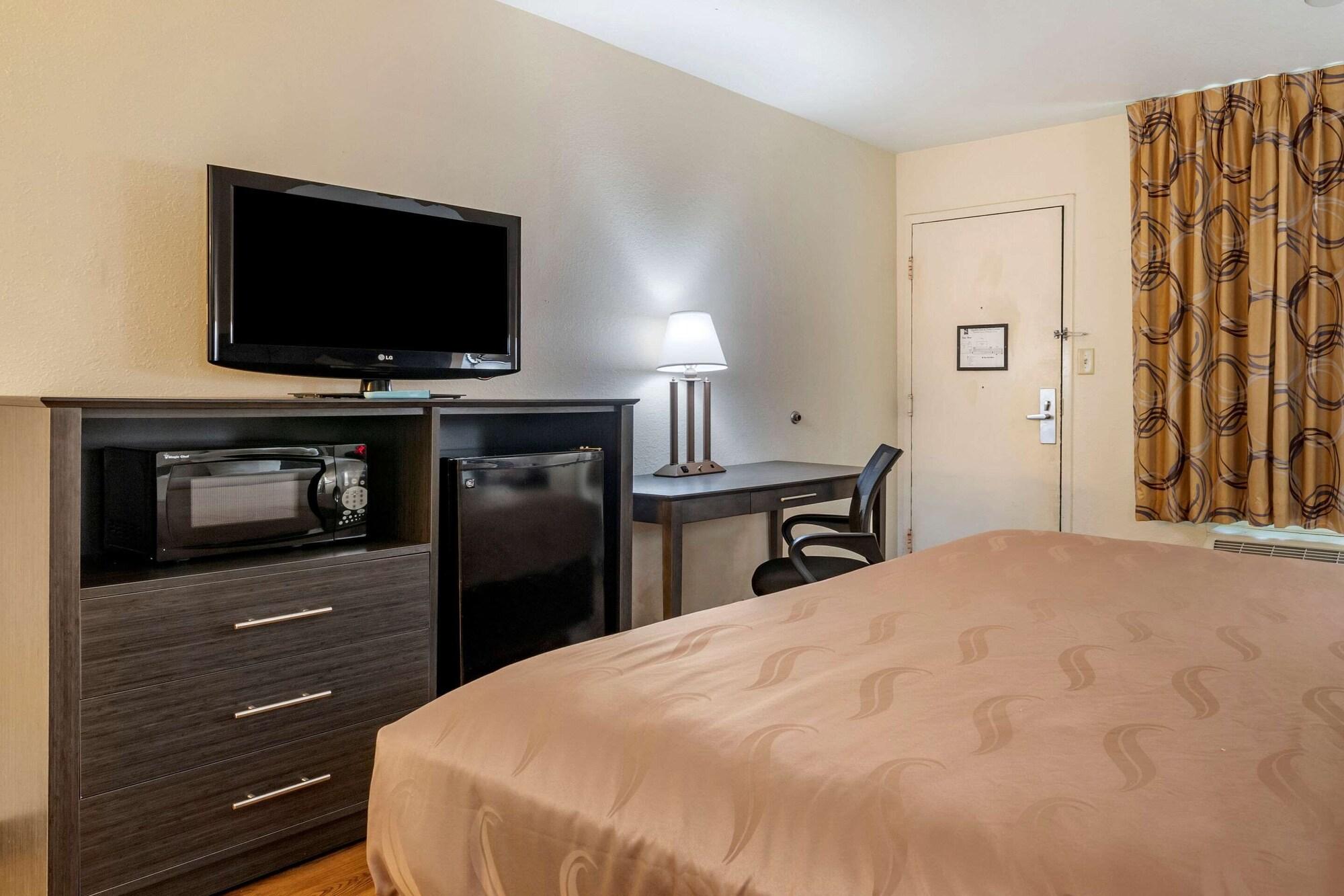 Quality Inn At Town Center Beaufort Buitenkant foto