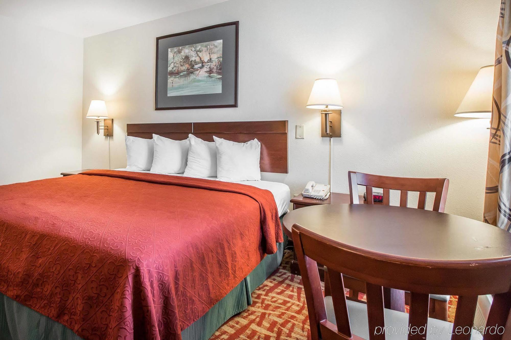 Quality Inn At Town Center Beaufort Buitenkant foto