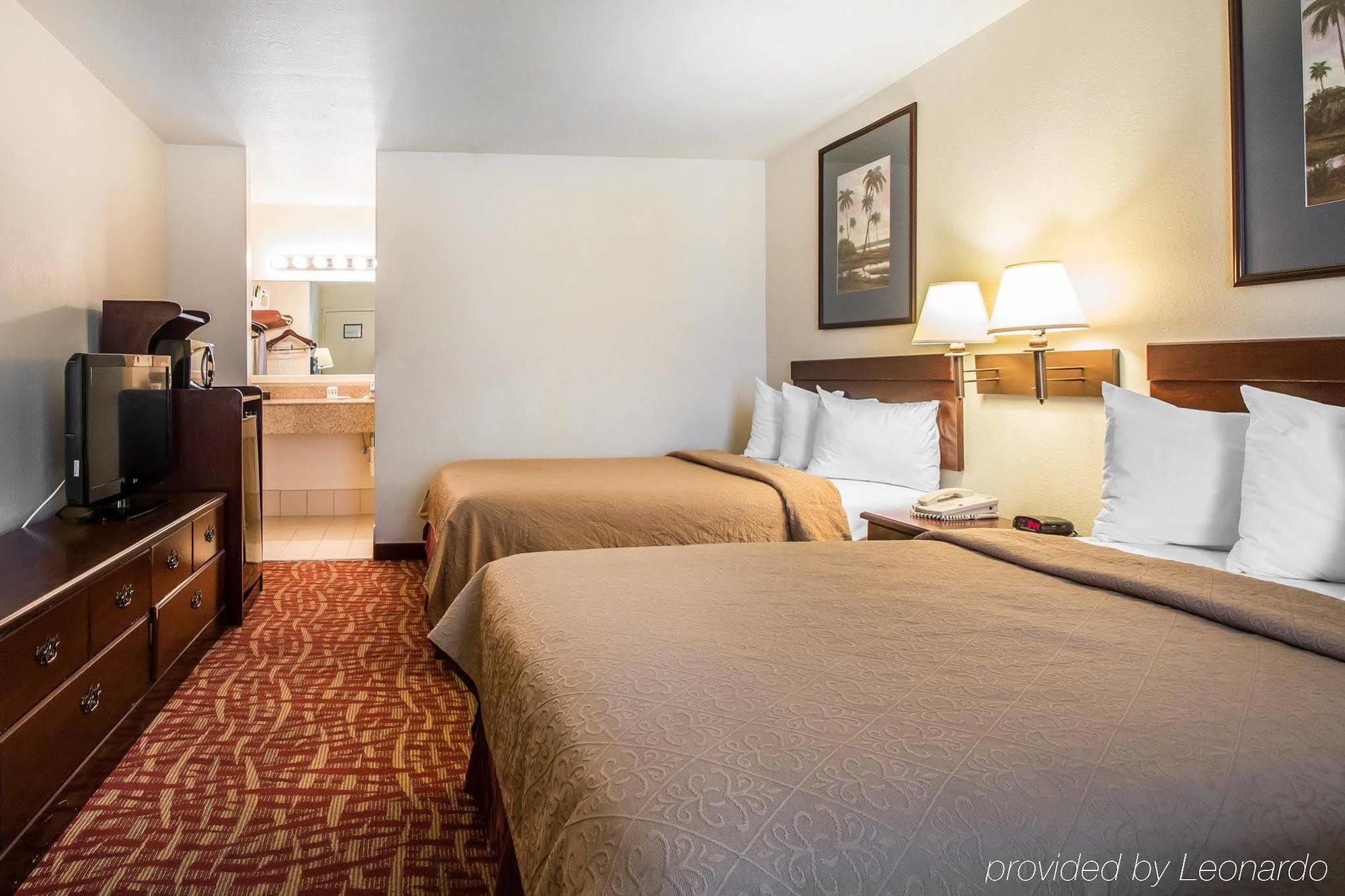 Quality Inn At Town Center Beaufort Buitenkant foto